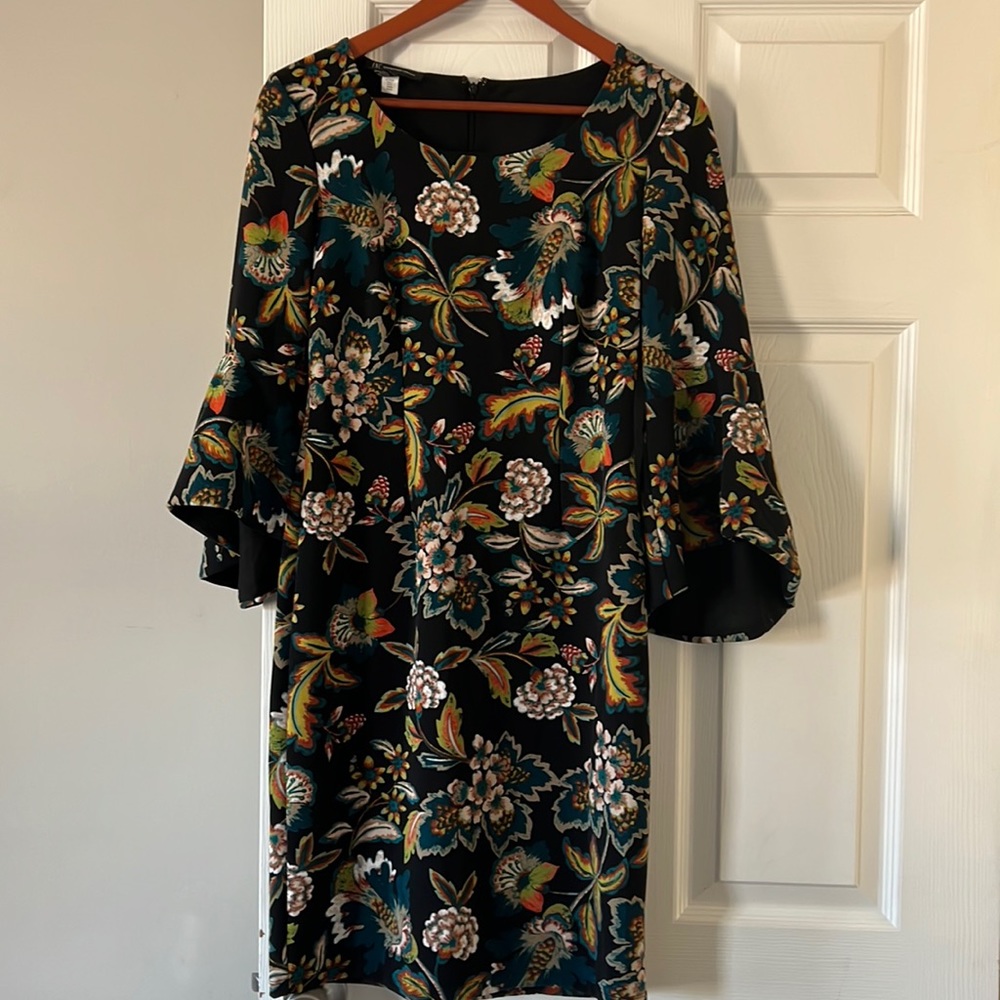 Used dress in very good condition, size S.